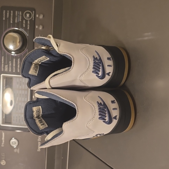 Nike Jordan A Ma Maniere 5 - Picture 3 of 5
